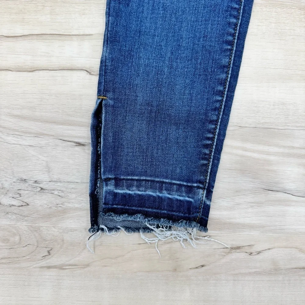 Judy Blue Skinny Fit Blue Jeans Women’s split hem Sz 5/27